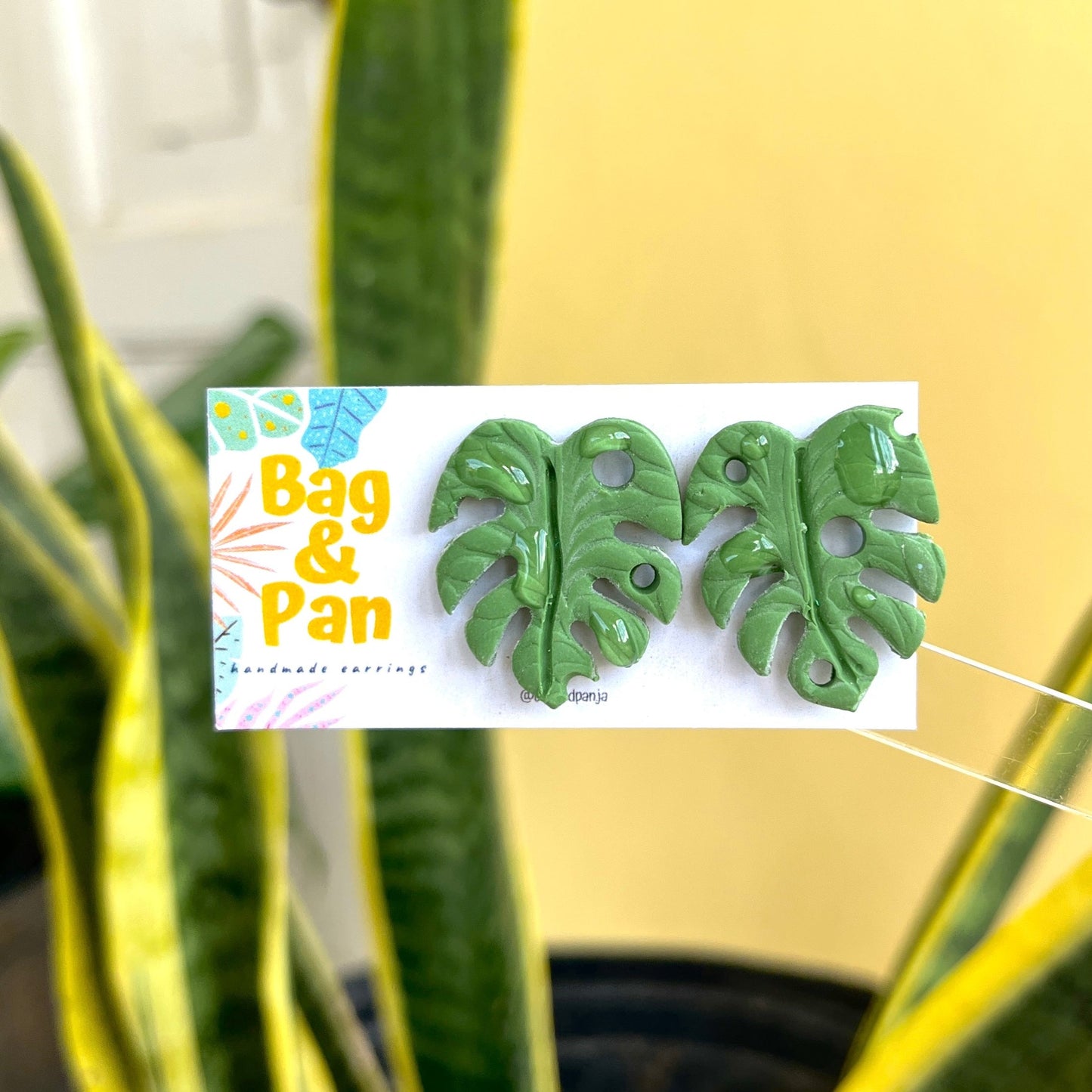 Mini-Monstera Leaf Polymer Clay Knob Earrings